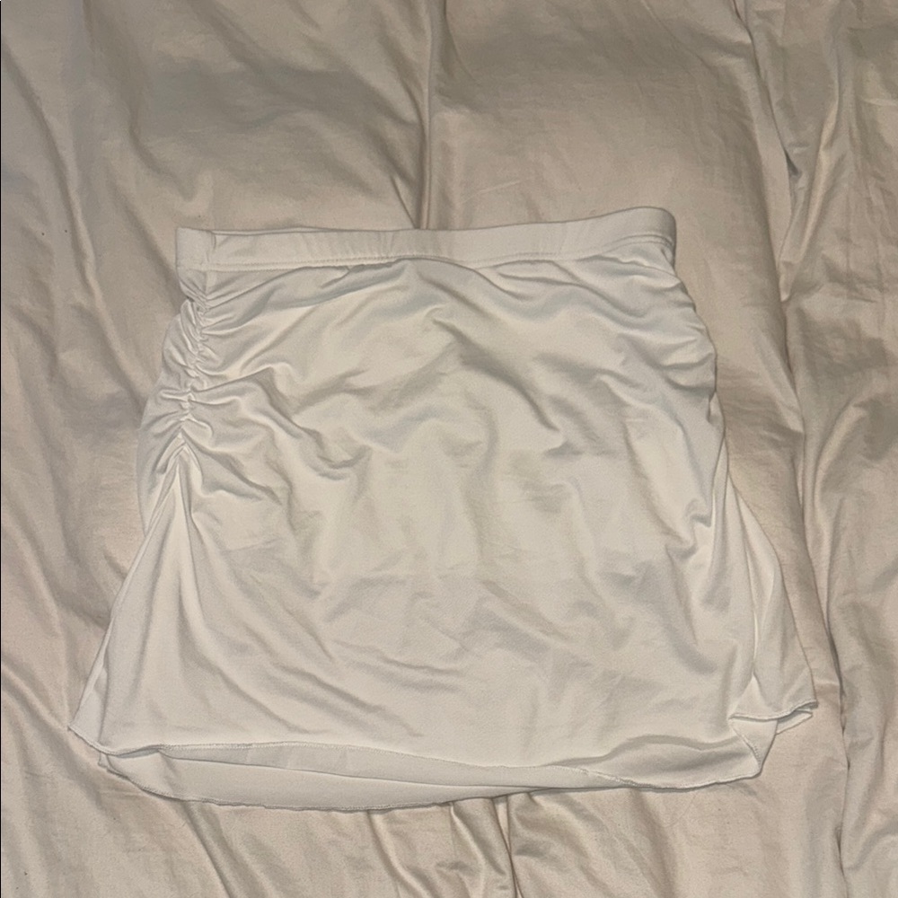 Elegant White Ruffled Women's Skirt